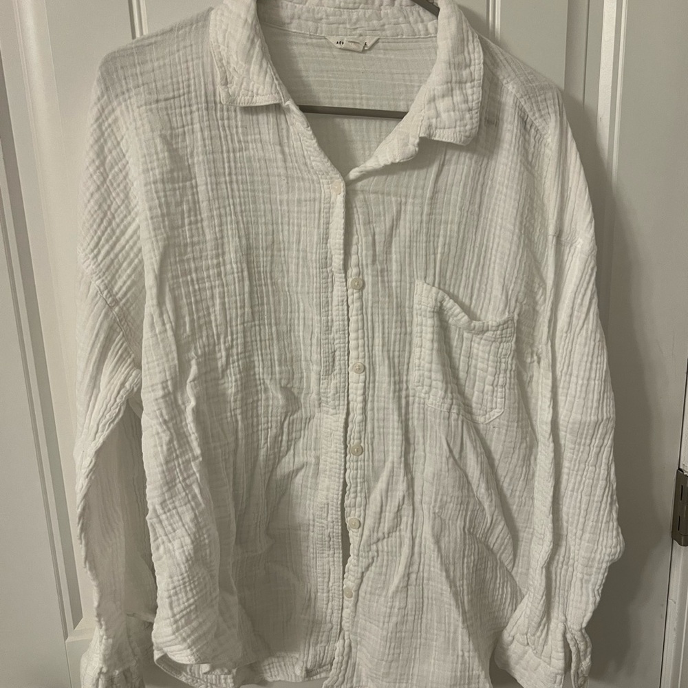 Aeropostale White Women's Casual Button Down Shirt